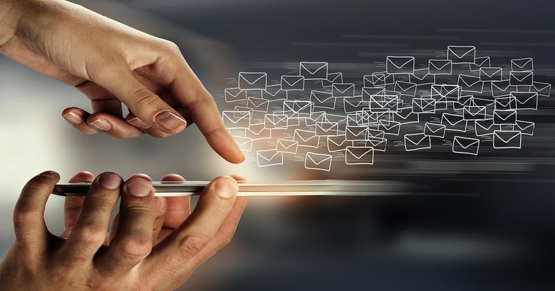 Reconnaître et éviter les arnaques par e-mail : le guide essentiel